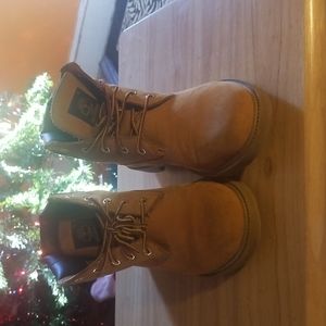 Timberland nubuck youth boots
